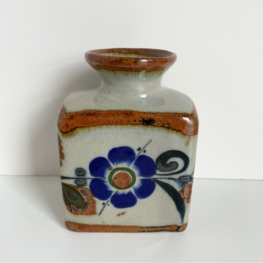 Vintage Mexican pottery tonala vase